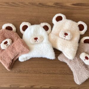 کلاه موهر پولیشی سفید طرح خرس تدی بچگانه با گوش‌های فانتزی – نی‌نی‌آف