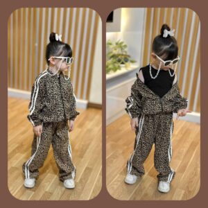 ست سه تیکه پلنگی دخترانه مخمل کبریتی با کراپ پنبه‌ای